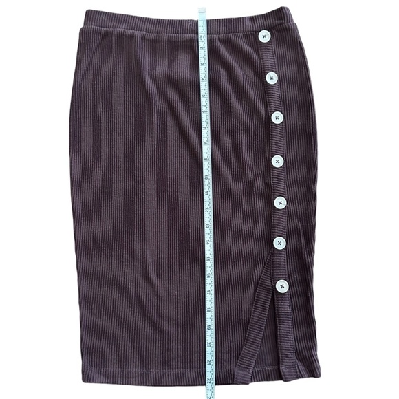 NEW CHASER Button Down Pencil Skirt Pull-On Styling in Falcon Brown Size Small - Picture 4 of 7